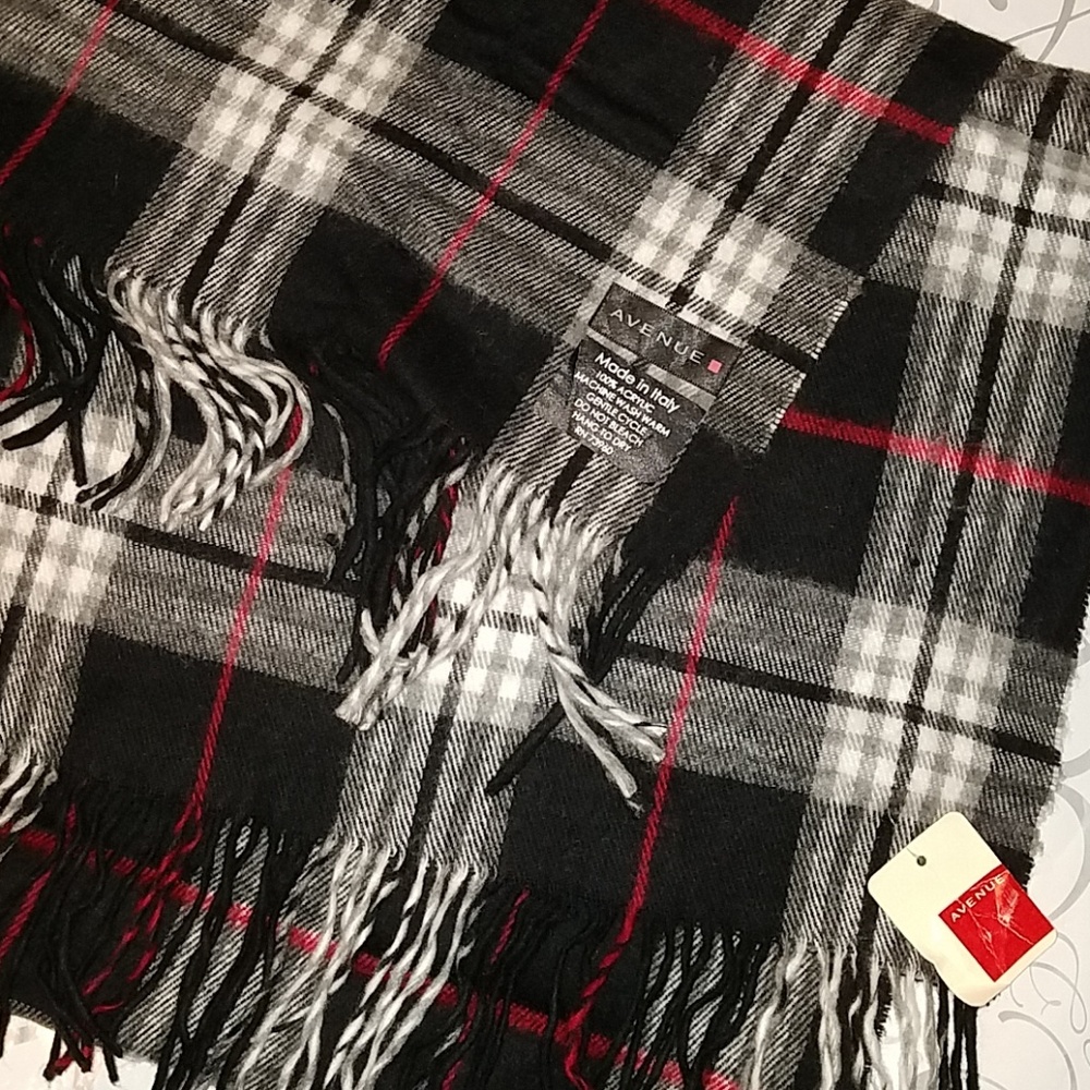 🎉 HP 🧣NWT SCARF! STYLISH COMFY WINTER SCARF.